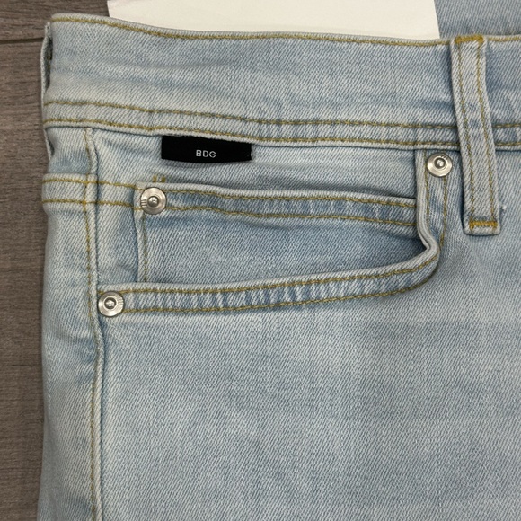 Men’s Urban Outfitters BDG 32 x 34 Jean Denim Destroyed Jeans Blue Stretch NWT - Picture 9 of 13